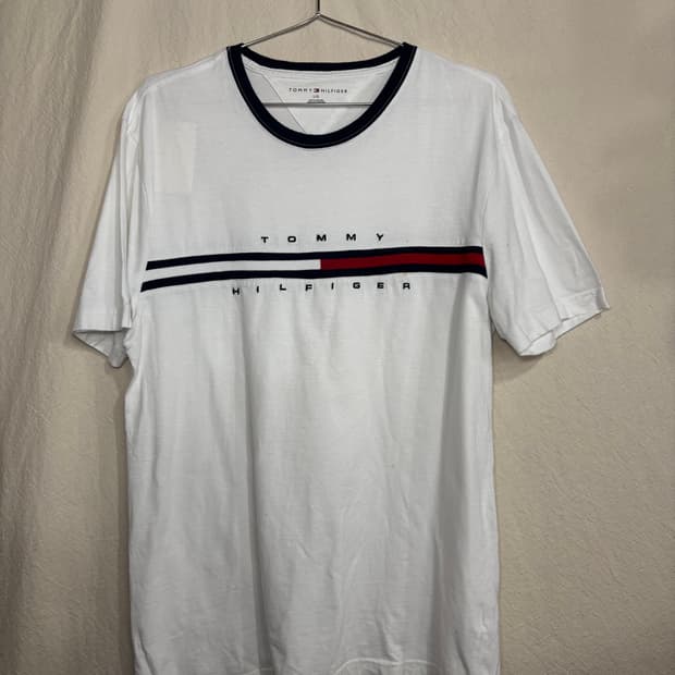 TOMMY HILFIGER 반팔티