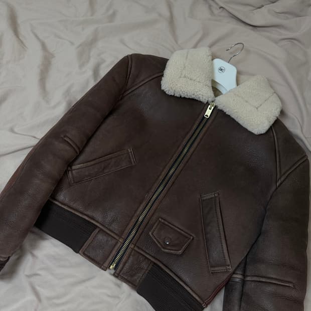 렉토 무스탕 s 판매합니다 (착샷o)