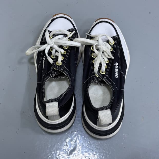 230 엄브로 토비 스니커즈 0406E