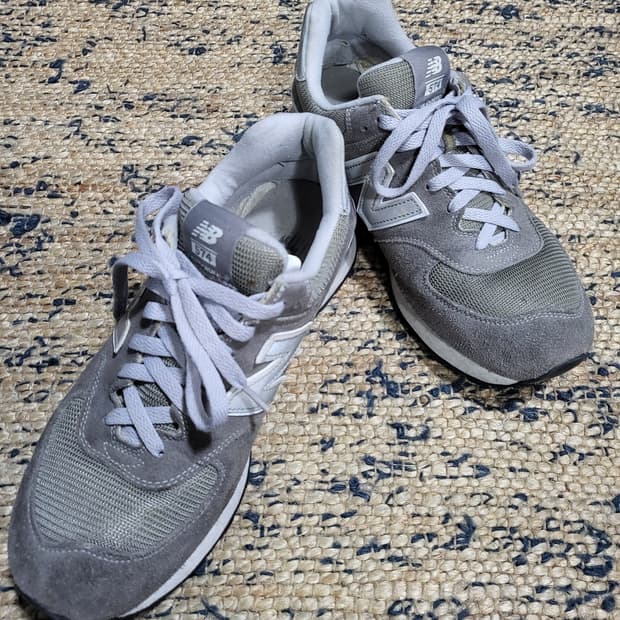 뉴발란스 574 그레이 스니커즈 