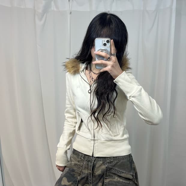 Burberry Blue Label Wolf-jaw Zip-up