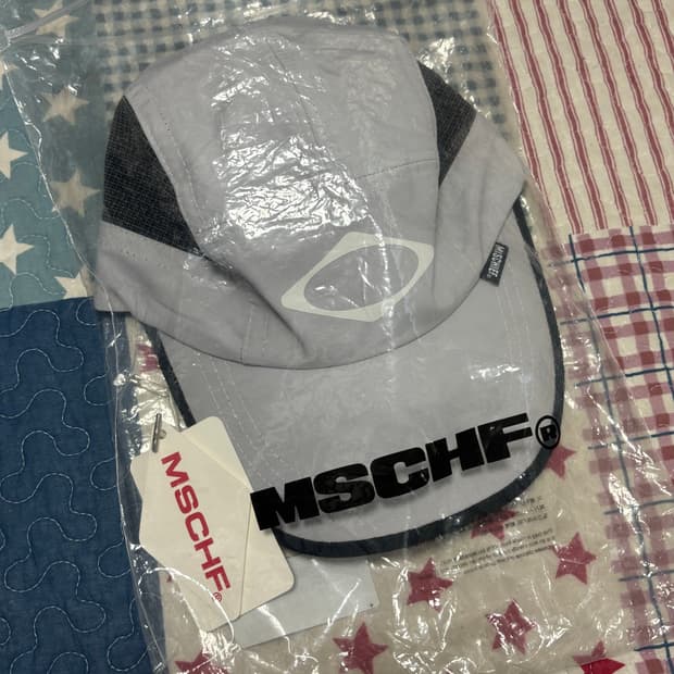 미스치프 롬버스 러닝캡 라이트 그레이