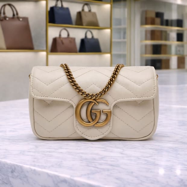 [S급] 구찌 GG 마몽 마틀라세 숄더백 수퍼 미니 판매합니다!!!