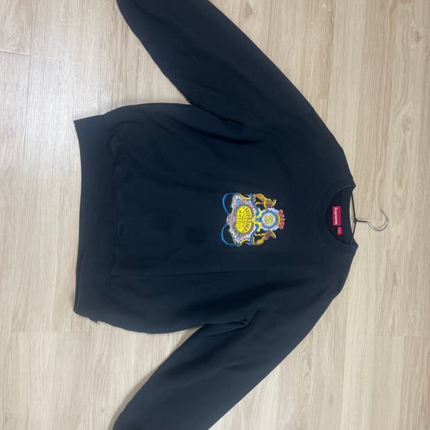 supreme 기모 맨투맨