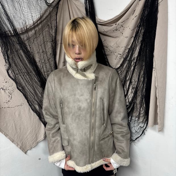 Grey Y2K Washed Neck Buckle Mustang