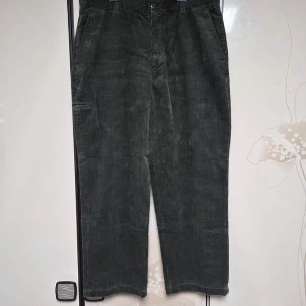 유니클로 U 코듀로이 팬츠 카키 88size
