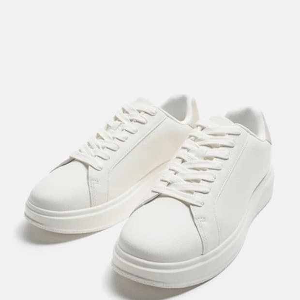 자라 화이트 스니커즈 