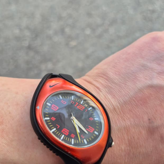 나이키 트라이엑스 시계 택포 16.0