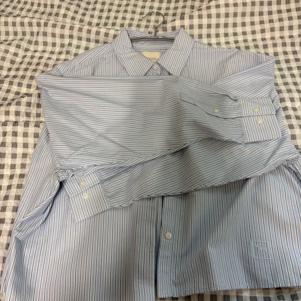 유니클로 jw엔더슨 크롭셔츠 2xl