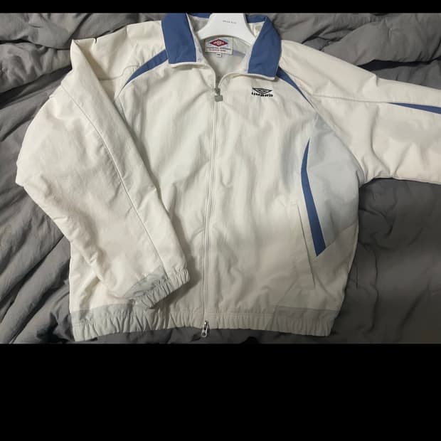 엄브로 hbl 스탠넥 바람막이 자켓 스위트콘