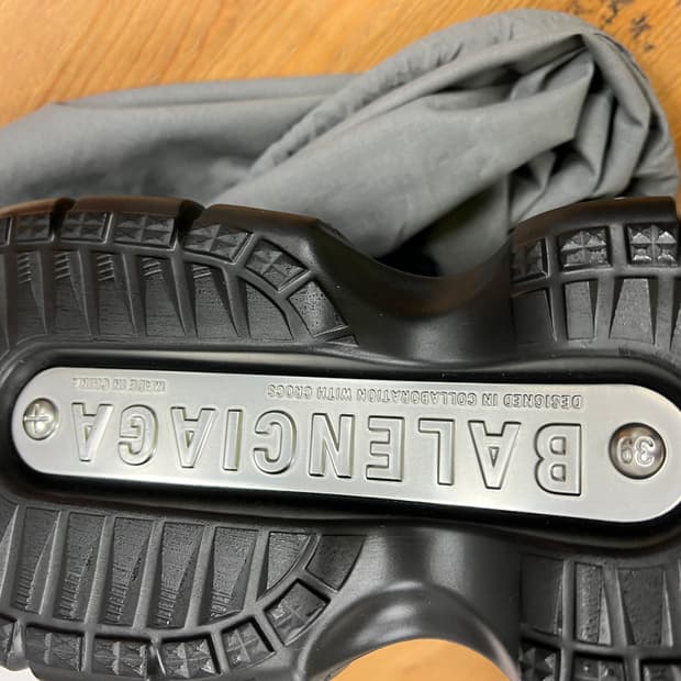 발렌시아가 하드크록스 39사이즈