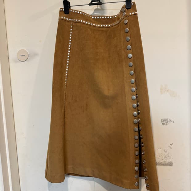 강자매 스웨이드 스터드 스커트