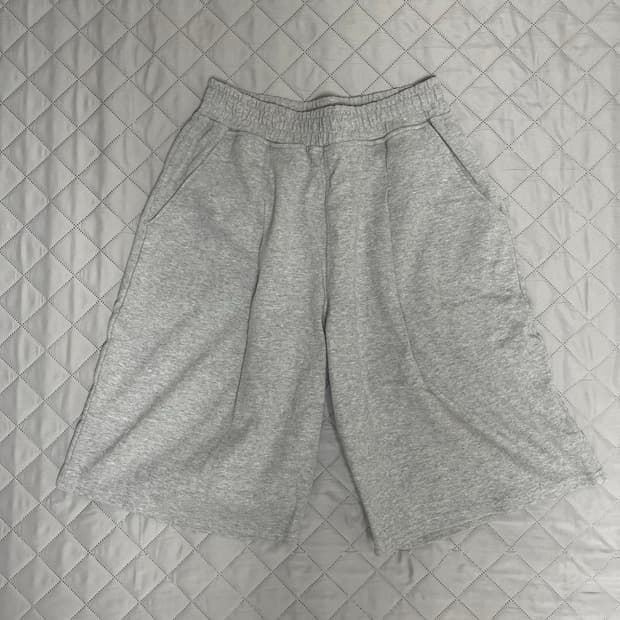 제로 원턱 스웨트 쇼츠 그레이