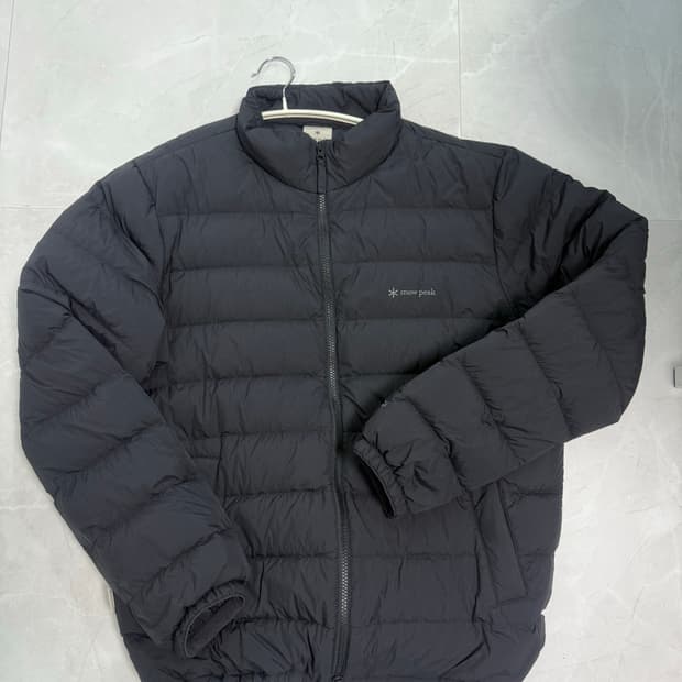 스노우피크 경량패딩 블랙