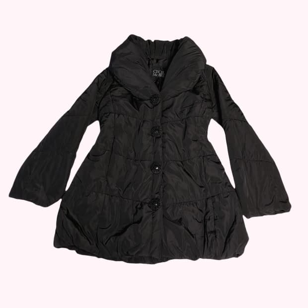 (이체시에눌) 세실맥비 Cecil McBee 블랙 큐빅 디테일 단추 코트