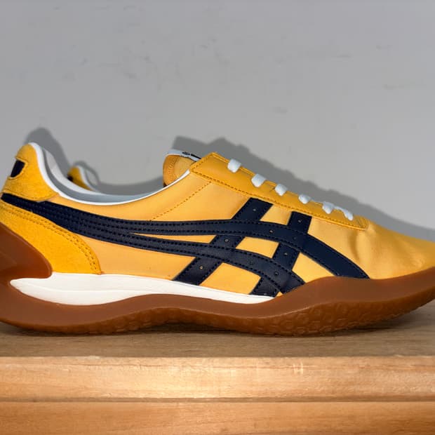 오니츠카타이거 오보리 스니커즈 245