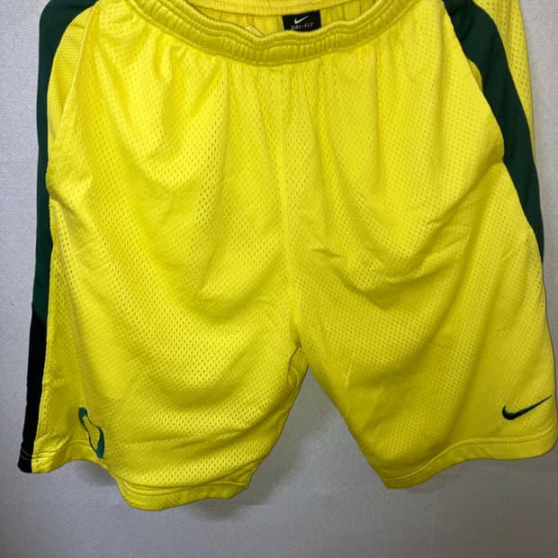 Vintage Nike Oregon Ducks Mesh Basketba