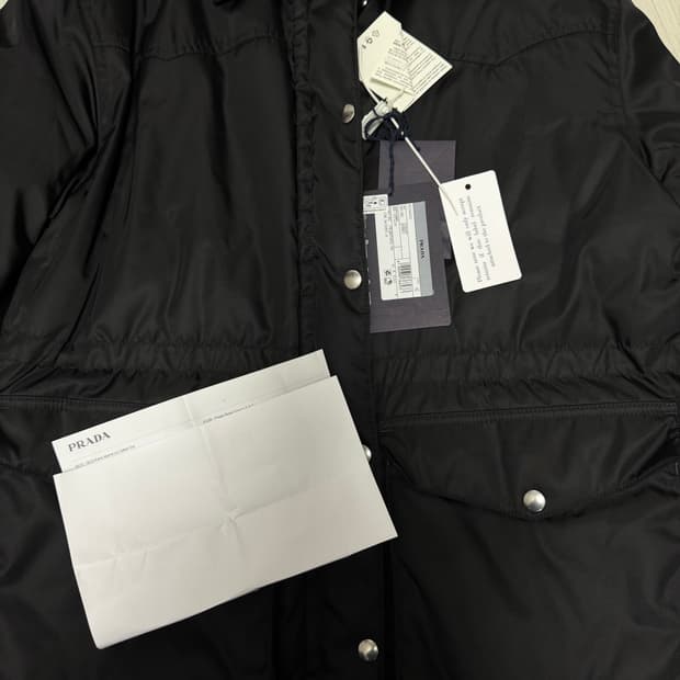 프라다 구스 패딩 29C182
