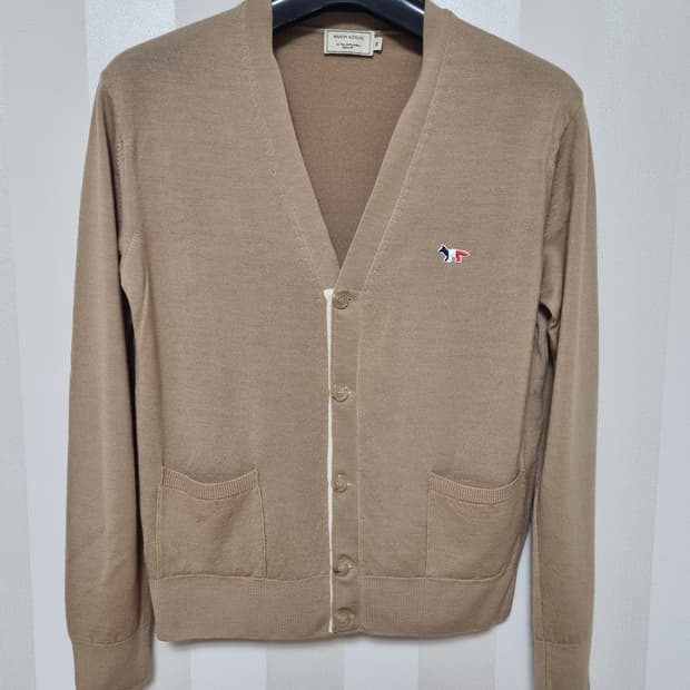 메종키츠네 메리노울 가디건 베이지