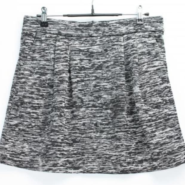 아르마니 스커트