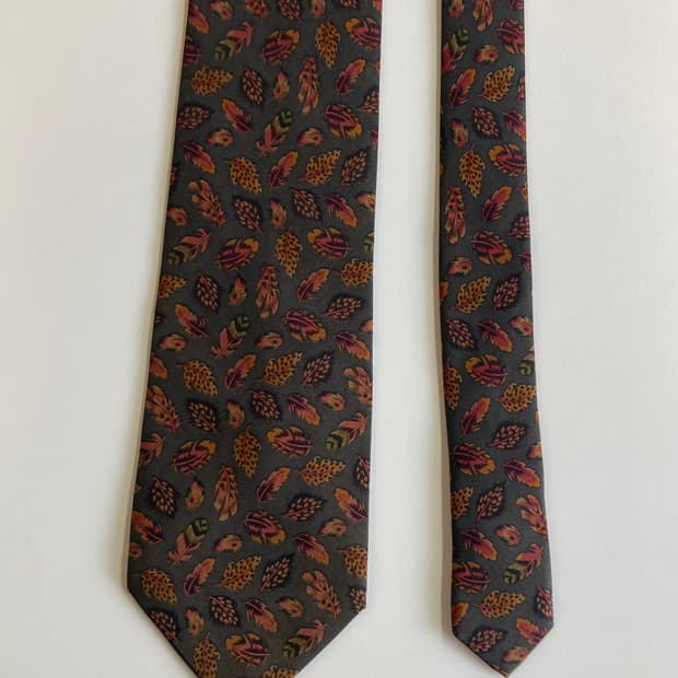 입생로랑 넥타이