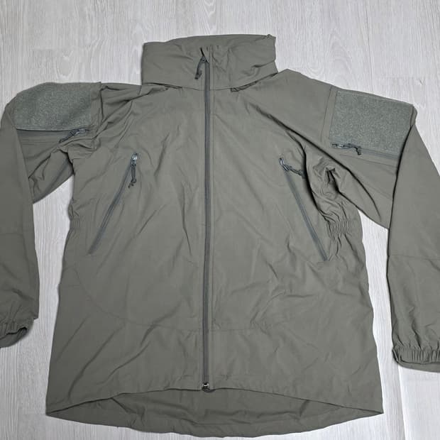 파타고니아 mars pcu level5 M사이즈 판매