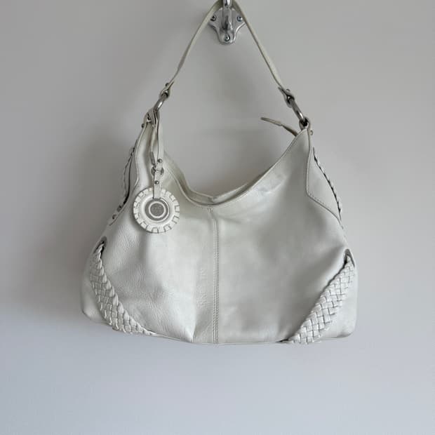 앤클라인(Anne Klein) 레더 숄더백(내외부 얼룩)