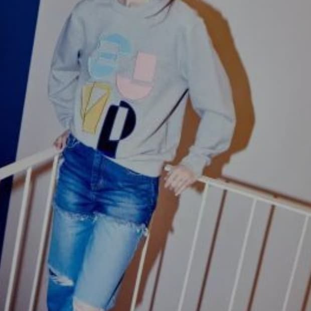 SJYP 패치로고 맨투맨 S _ 여성