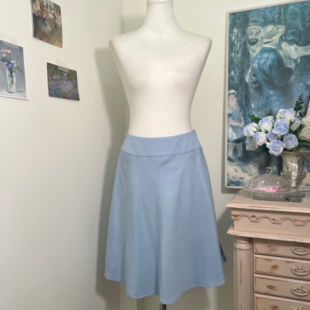 sky blue flare midi skirt(size-M)