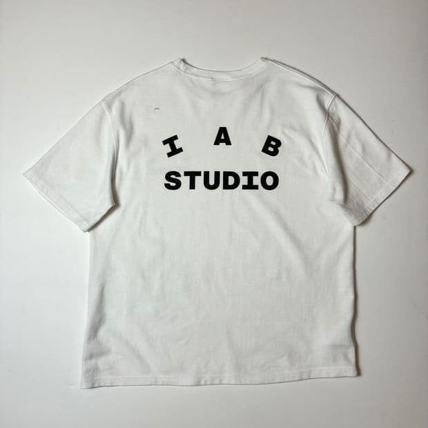 아이앱스튜디오 빅로고 오버핏 반팔 티셔츠 PN8630
