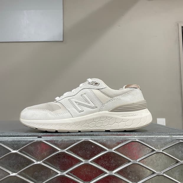 뉴발란스 880v6 화이트 230