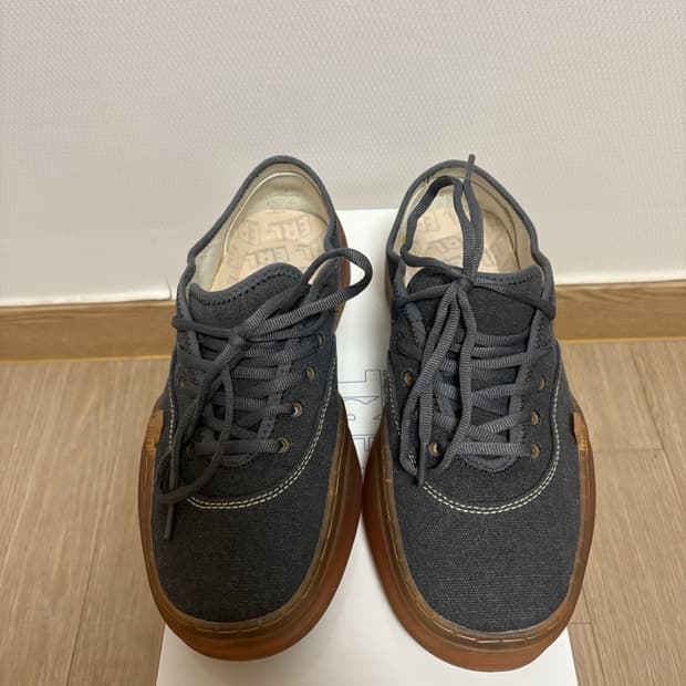 ERL 카미노 스니커즈
