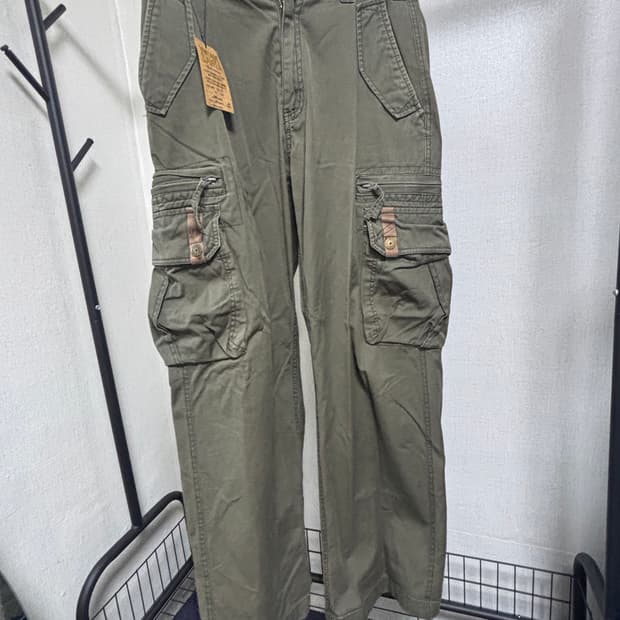 (새상품)카고팬츠