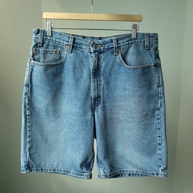90s Levi's 550 denim shorts