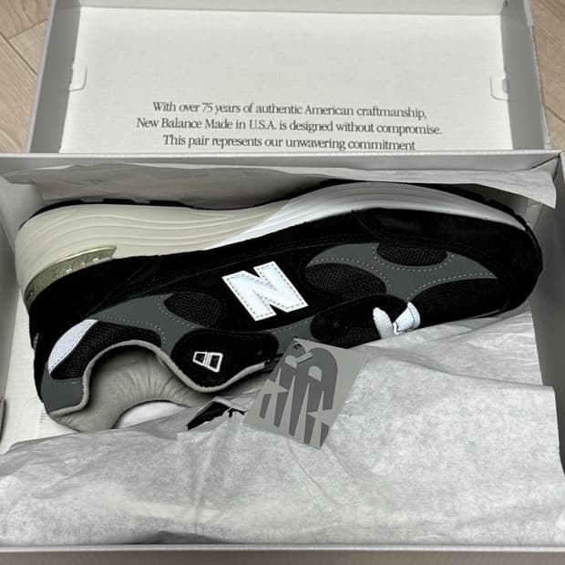 뉴발란스 992 블랙 290