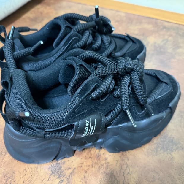 블랙 어글리 슈즈 키높이 운동화