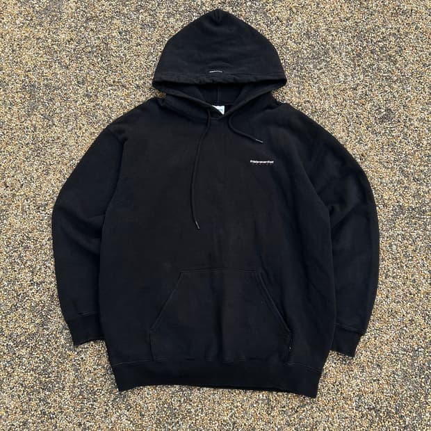 디스이스네버뎃 블랙 로고 후드티