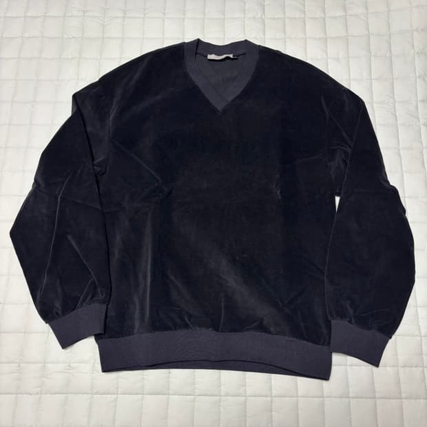 [M] 아모멘토 벨벳 브이넥 풀오버