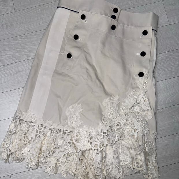Sacai 사카이 미디 스커트