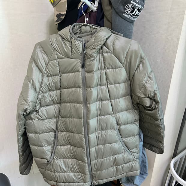 노티카 경량패딩 올리브 L사이즈