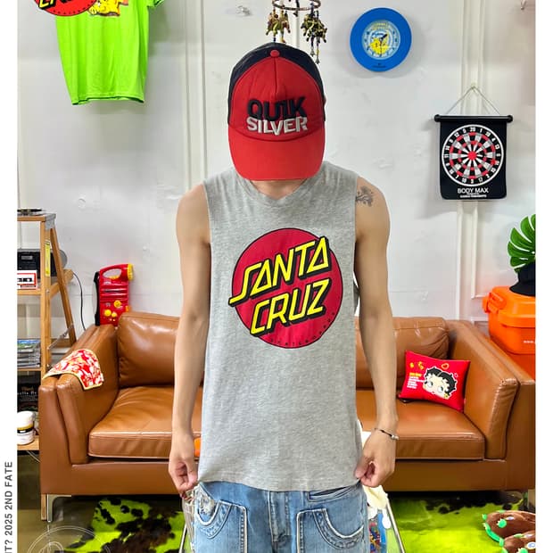 SANTA CRUZ Sleeve Cutting Vtg T-Shirt