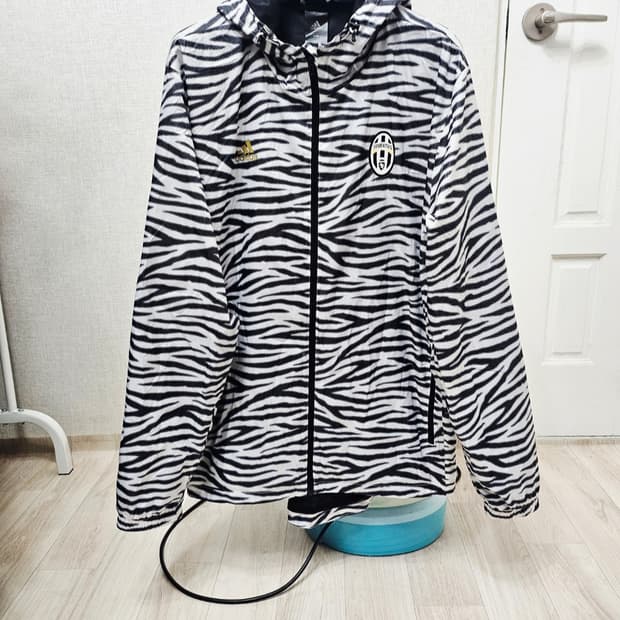 (110)2XL☆초대장급☆아디다스 유벤투스 [흰검] 윈드브레이커 바람막이