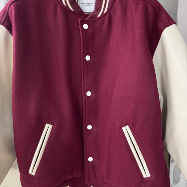 [새제품] 아웃스탠딩 바시티자켓 L