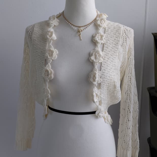 [일본빈티지] 아이보리 꽃 장식 볼레로 가디건