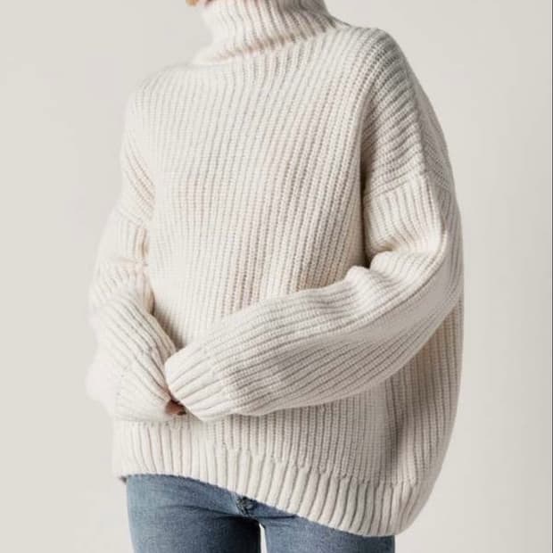 애니빙(ANINE BING) 알파카 + 울 터틀넥 니트