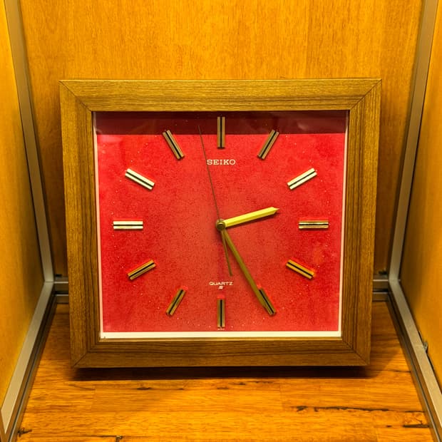 SEIKO Hanging clock antique Red dial