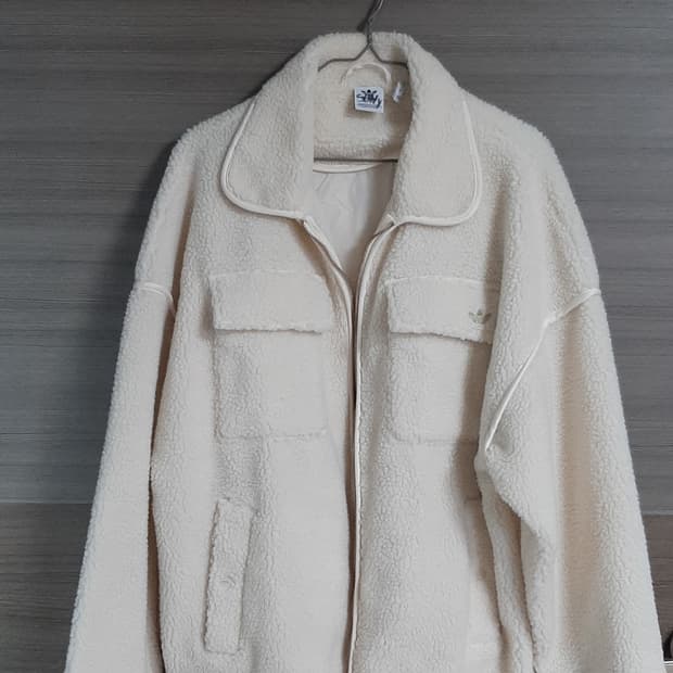 아디다스 남성 후리스 상태최상 