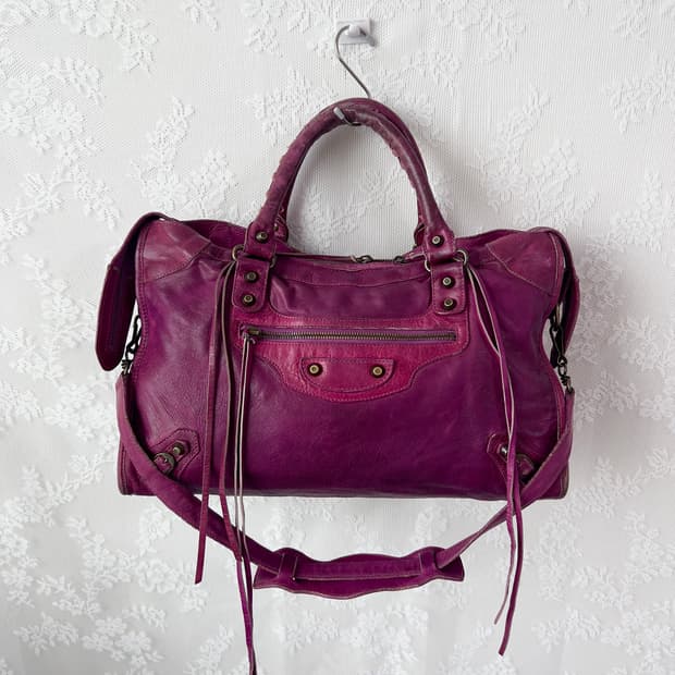 발렌시아가 클래식 모터백