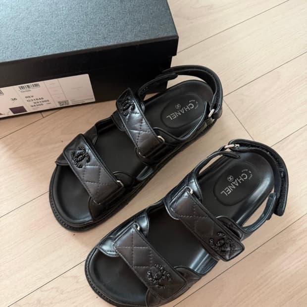 샤넬 벨크로 캐비어 샌들 블랙 36