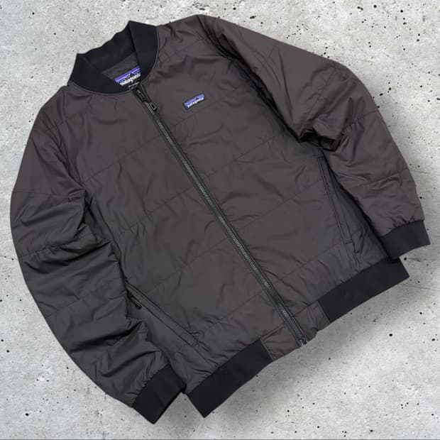 [M] 21s 파타고니아 ZEMER 패딩 봄버 자켓 블랙 C10